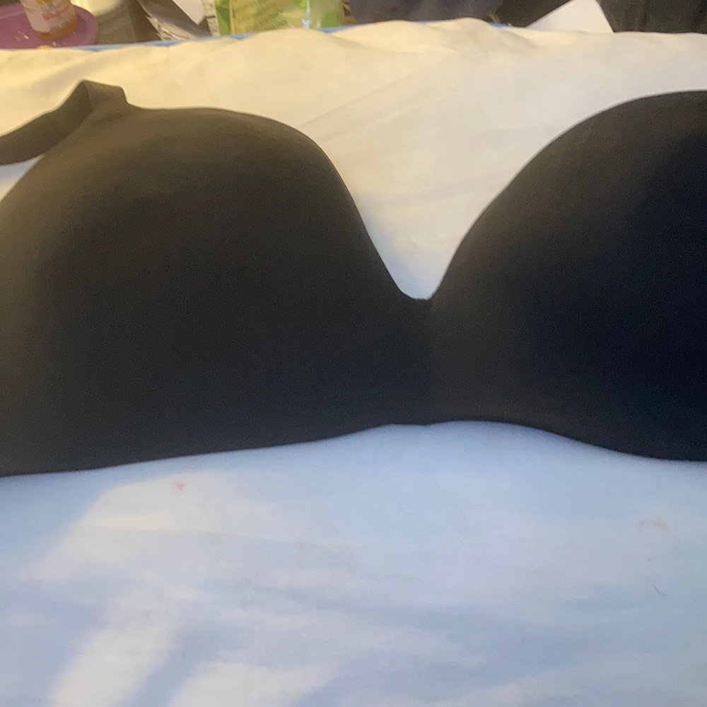 FINAL MARKDOWN Ladies Auden Wirefree bra 38d